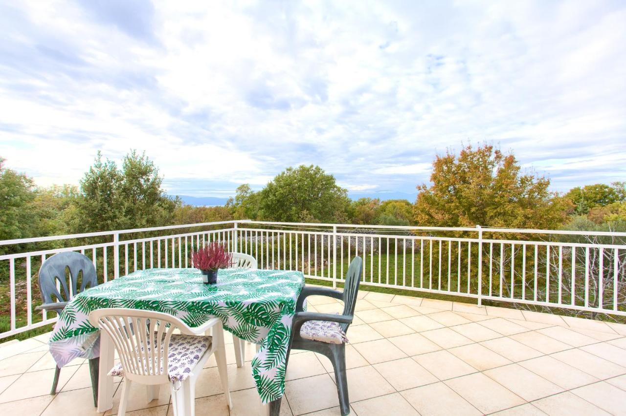 Rasopasno Apartment With Terrace And Private Parking Exterior photo